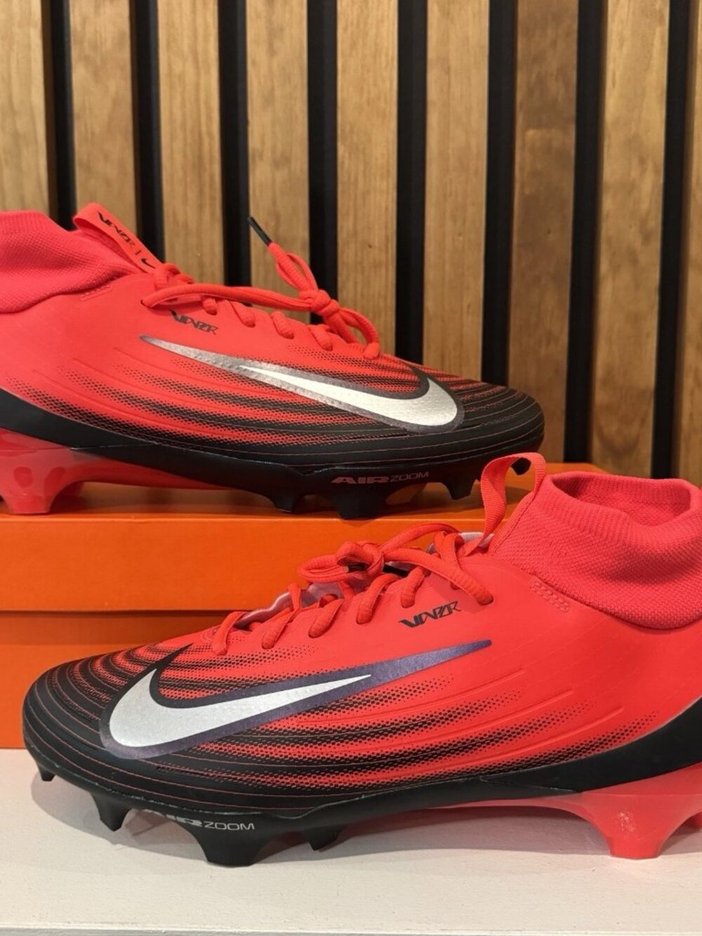 SIZE 10.5 - Nike Vapor Pro 1 NRG Football Cleats Red Crimson Black HF9409-600